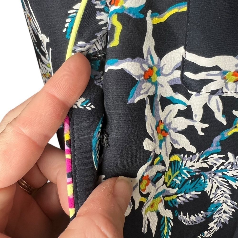 Cinq à Sept Floral Silk Button-Up Shirt Top Asian Pocket Collared Blouse Sz S - Picture 10 of 15